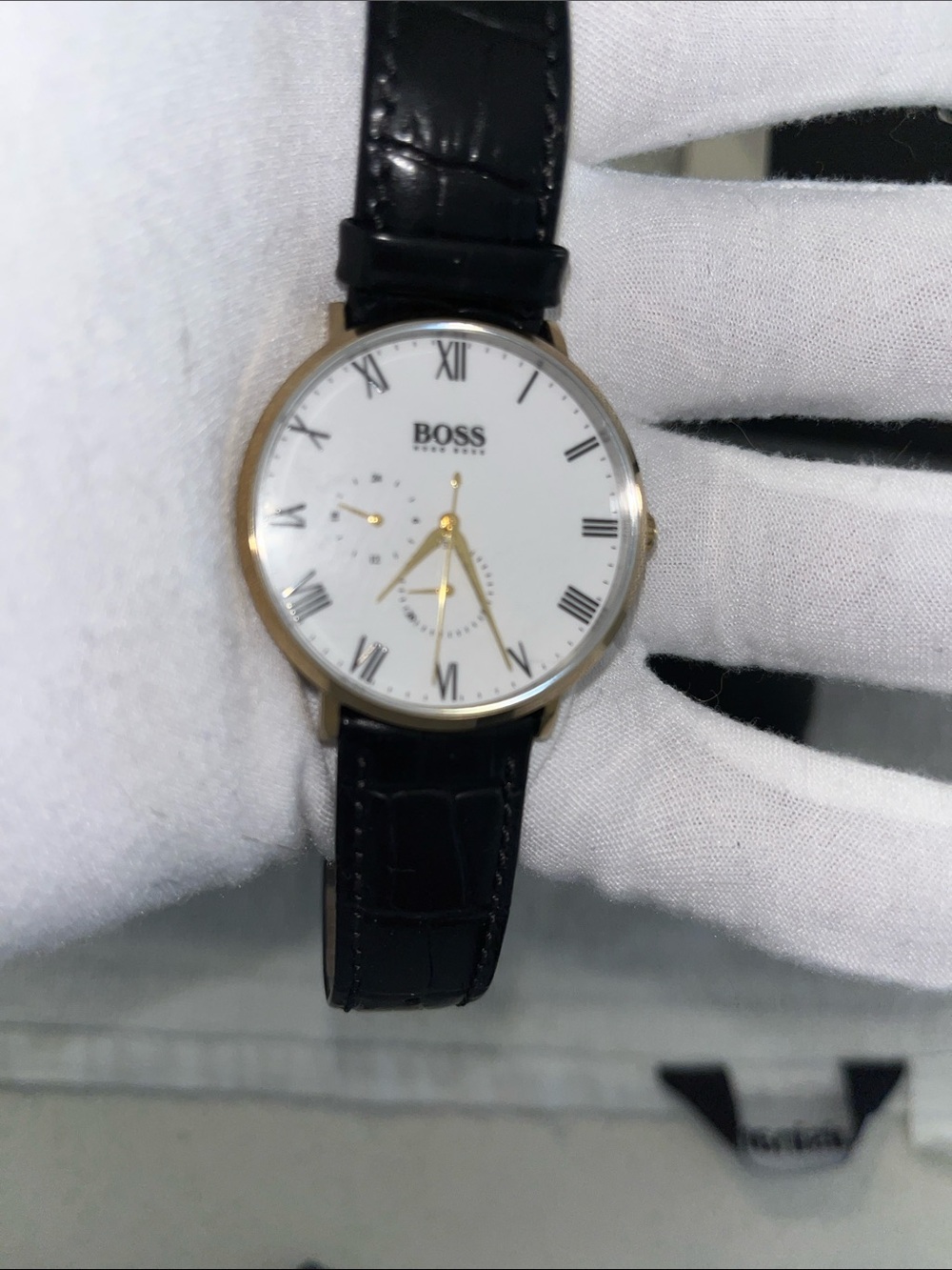 Hugo Boss Men's White Dial Gold Case Black Leather Strap Watch EUC - Picture 7 of 12